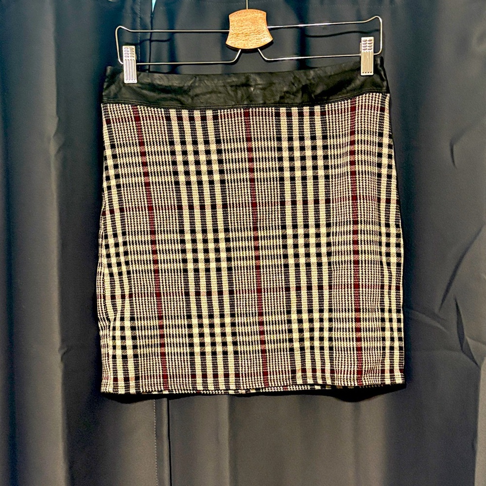 Abercrombie & Fitch Black and Red Plaid Mini Skirt